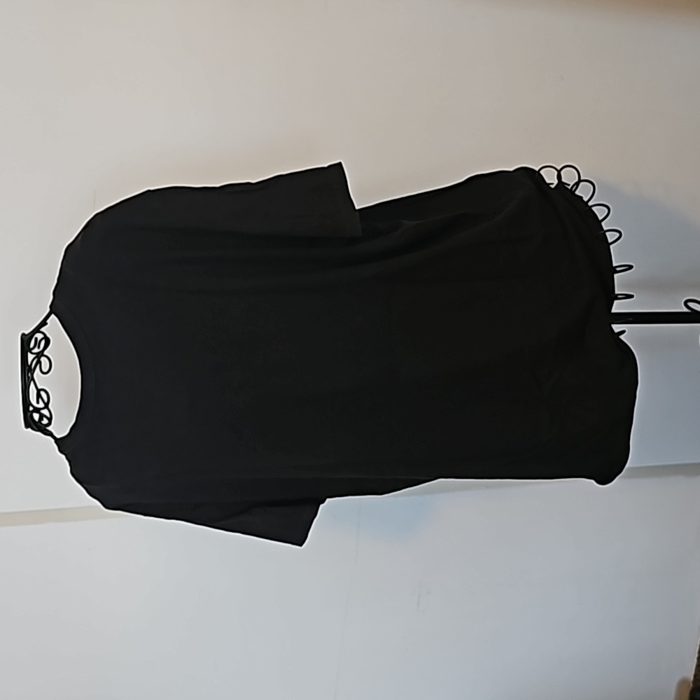 Charmed T-shirt - Picture 4 of 4